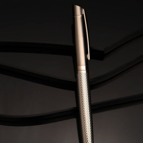 FountainEarth Gunmetal Diamond-Cut Pen — Precision in Motion
