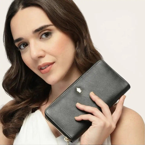 Everyday Slim Leather Wallet for Women — 8 Cards, Zip Compartment - FountainEarth