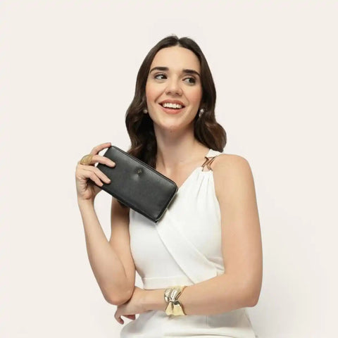 Everyday Slim Leather Wallet for Women — 8 Cards, Zip Compartment - FountainEarth