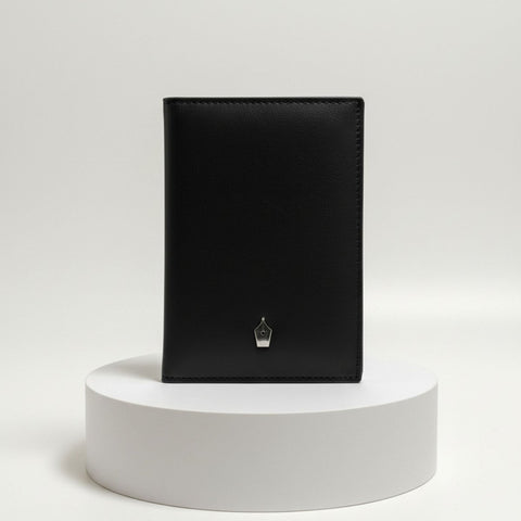 FountainEarth Recycled Leather Passport Cover - Sustainable Luxury for Modern Travel - FountainEarth