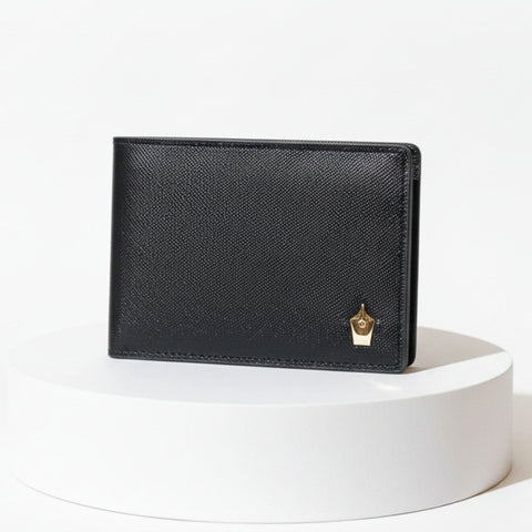 Ormee Saffiano Leather Wallet. Structured elegance for every day. - FountainEarth