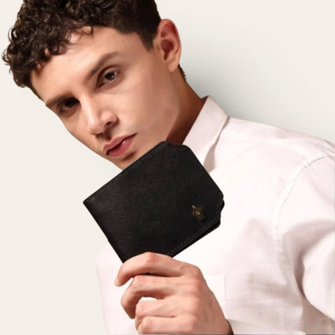 Signature Slim Bifold Wallet - FountainEarth