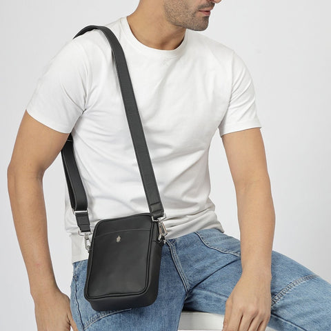 Voyager Recycled Leather Crossbody Bag for Men and Women - FountainEarth